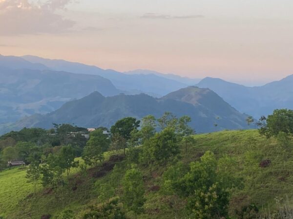 Retiro Medellín Nov 2025